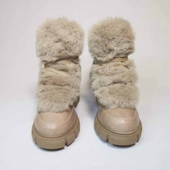 XOXO Odonna Faux Fur Ankle Winter Boots - Picture 2 of 5